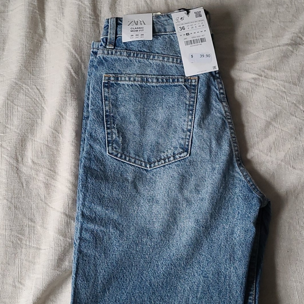 Zara Classic Mom Fit Jeans